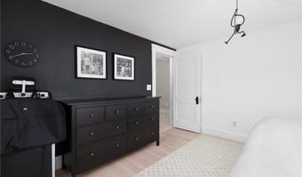 110 Spofford Ave, Warwick, RI 02888