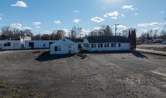 801 N MAIN St, Abingdon, IL 61410