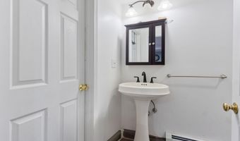 12 Summit Ter, Falmouth, ME 04105