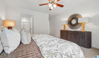 819 PEAVINE CROSSING Pkwy, Alabaster, AL 35007