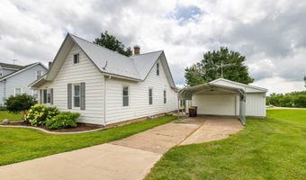 105 W Benton, Andrew, IA 52030