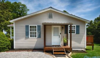 215 Dusty Dr SW, Arab, AL 35016