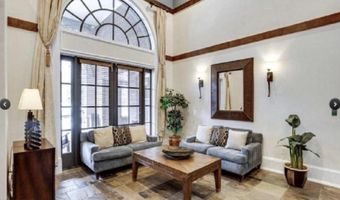 2465 ARMY NAVY Dr 1-405, Arlington, VA 22206