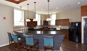 4061 S FOUR MILE RUN Dr 301, Arlington, VA 22204