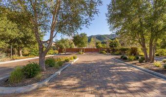 2116 Shadow Creek Dr, Agoura Hills, CA 91301