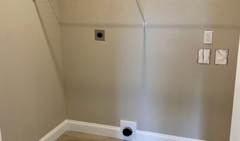 49 Woodbrey Ln, Standish, ME 04084