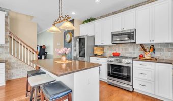 4 Adrift Ave, Barnegat, NJ 08005