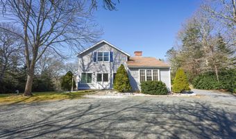 240 Oak St, Centerville, MA 02632