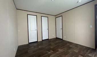 2607 Thornbury Ln, Almont, MI 48003