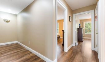 22 Harvest Hill Ln 4, Auburn, ME 04210