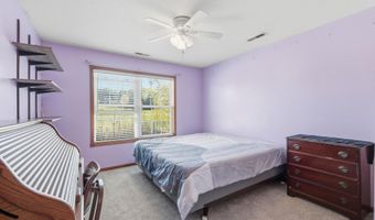 712 Taylor Ln, Albion, IN 46701