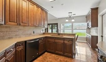 110 WOODCHASE Dr, Belle Chasse, LA 70037