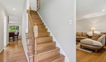 4914 KING DAVID Blvd, Annandale, VA 22003
