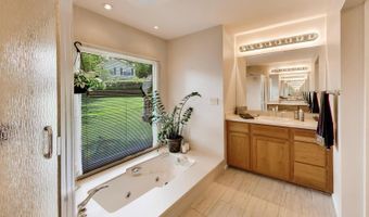 611 W Whiting Ln, Arlington Heights, IL 60004