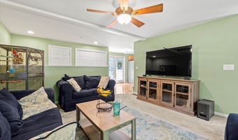 16 Breakneck Rd, Hudson, NH 03051