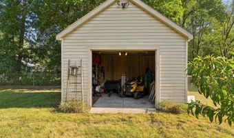 600 Cherry St, Algonac, MI 48001