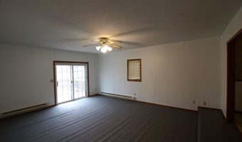 911 S Aldrich St, Aberdeen, SD 57401