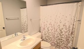 10 Tennyson Ln, Bella Vista, AR 72714