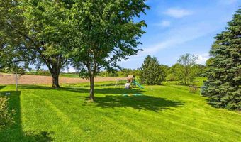 1895 Underwood Ave, Ainsworth, IA 52201