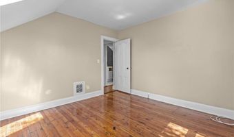 217 Bay View Ave, Cranston, RI 02905