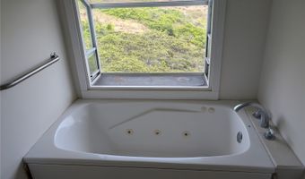 1609 A Iwi Way B, Honolulu, HI 96816