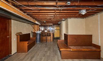 1612 Horse N Buggy Dr, Adel, IA 50003