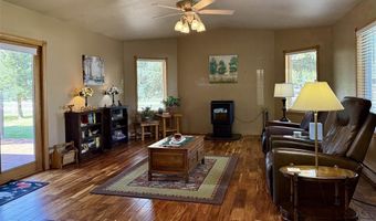 221 44th St N, Cody, WY 82414