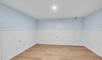 24 Woodland Rd, Bayville, NJ 08721
