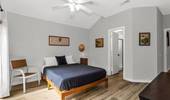 14902 Le Grande Dr, Addison, TX 75001