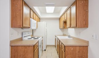 286 W Palomino Dr 79, Chandler, AZ 85225