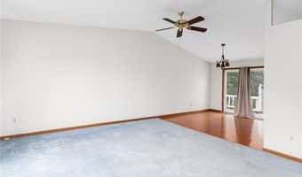 29 Teakwood Dr W, Coventry, RI 02816