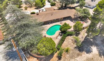 19955 Chickasaw Rd, Apple Valley, CA 92307