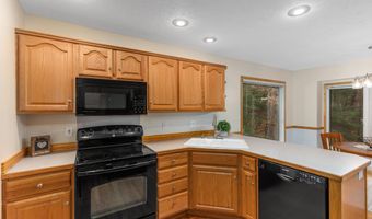 4078 Wildwood Dr, Allegan, MI 49010