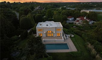 283 Ocean Ave, Newport, RI 02840