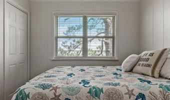1308 Peninsular Cir, Alligator Point, FL 32346