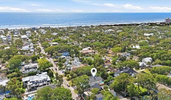 370 8TH St, Atlantic Beach, FL 32233