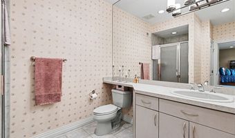 520 Bristol Dr, Aurora, OH 44202