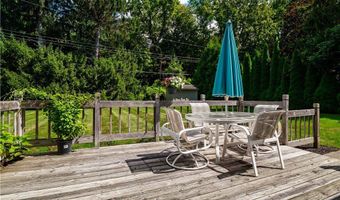 6333 Juniper Dr, Amherst, OH 44001