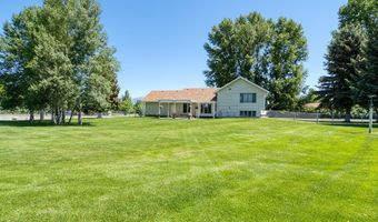 353 Sacajawea Peak Dr, Bozeman, MT 59718