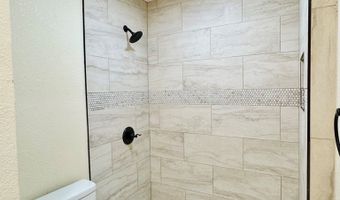 810 NE Ave F, Andrews, TX 79714