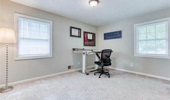 284 Rhodes Dr, Athens, GA 30606