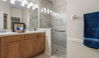 215 OCEANIA Ct, Apollo Beach, FL 33572