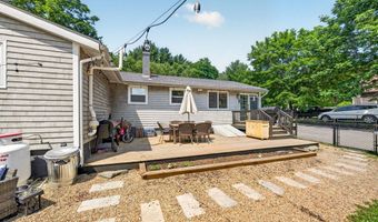 26 Algerine St, Berkley, MA 02779