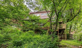 4612 Dover Dr, Ames, IA 50014