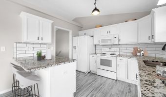 5240 E Ashton Ct, Bel Aire, KS 67220