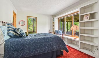 1843 Timber Trail Dr SE, Ada, MI 49301