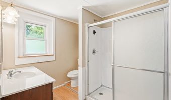 285 Sumner Ct, Akron, OH 44311