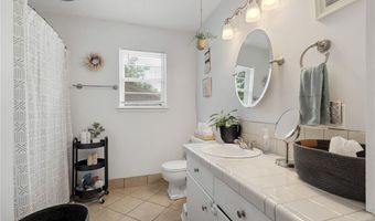 1008 Pattie Ln, Barling, AR 72923