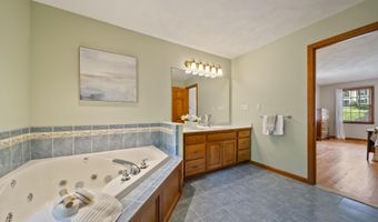 6 Carriage Chase Ln, Atkinson, NH 03811