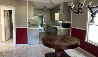 902 S Lamont St, Aransas Pass, TX 78336